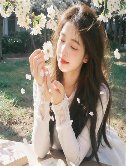 奇幻片技术揭秘：《闪婚50岁》的创作历程与幕后故事 ——深入探索奇幻片的艺术世界